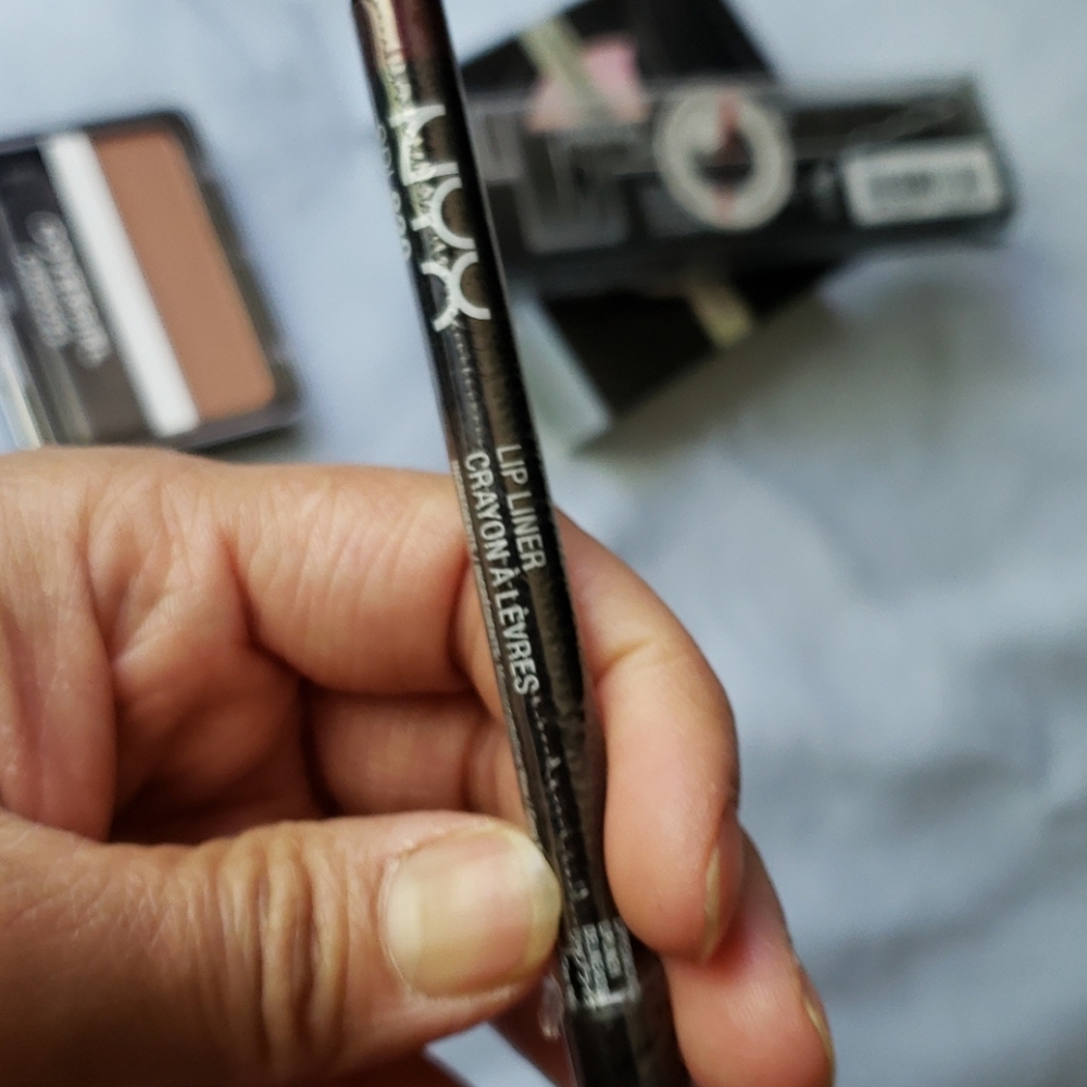 Make up bundle - Picture 5 of 5